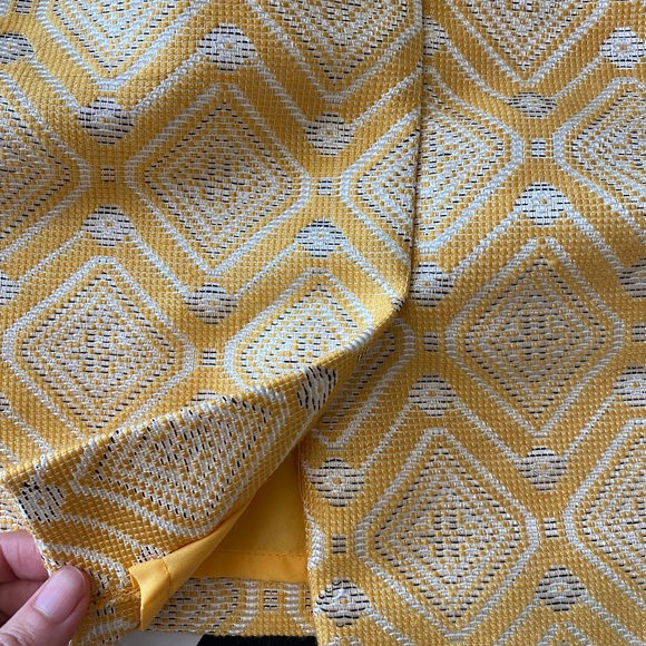 Amanda & Chelsea (Nordstrom brand) Yellow/Gold Brocade Skirt - Picture 2 of 4